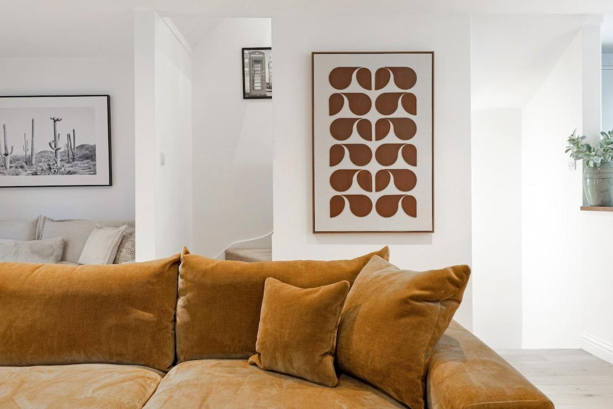 The Riverbank Hideaway Apartment London